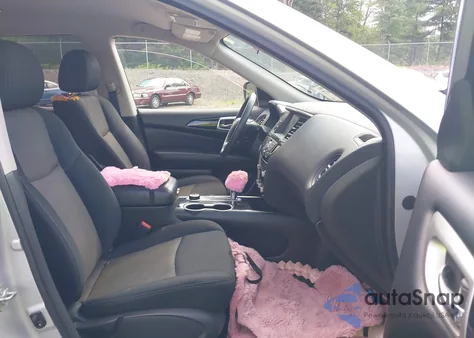 2018 Nissan Pathfinder S from USA, damaged, VIN 5N1DR2MM1JC616205